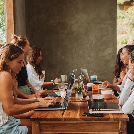 Waves & Wifi - Coworking & Coliving Space In Popoyo Salinas Ngoại thất bức ảnh